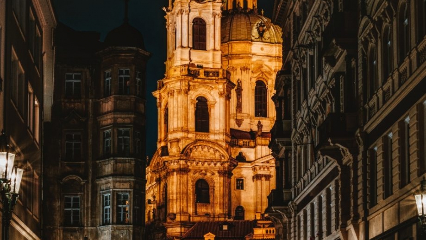 felix-mittermeier-DzNJMEGdPHw-unsplash@2x
